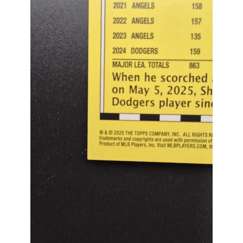 2025 Topps Update Series Shohei Ohtani #U90-33 1990 Rainbow Foil Dodgers - Picture 12 of 12